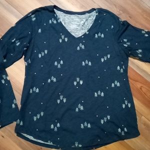 Pine tree 🎄 winter shirt L/XL